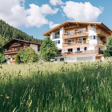 Landhaus Sammer Tannheim Bagian luar foto