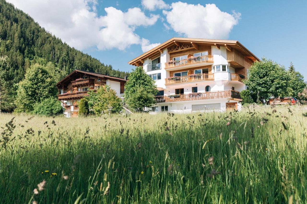 Landhaus Sammer Tannheim Bagian luar foto